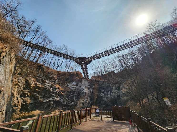 도덕산 출렁다리로의 봄여행 도덕산 출렁다리로의 봄여행
