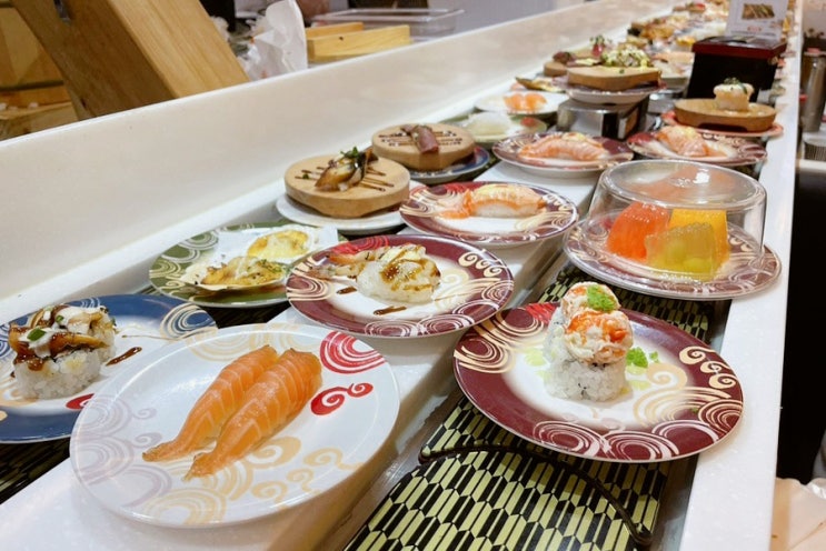  해운대 장산역 회전초밥 맛집 용이초밥 2,200원