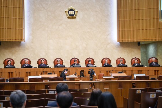 빚 피해 상속포기해도 손주에 대물림…바로잡은 대법원 빚 피해 상속포기해도 손주에 대물림…바로잡은 대법원
