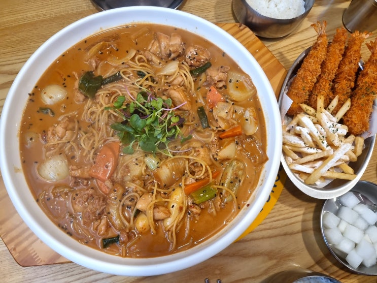  대구 동성로 맛집] 시그니처 메뉴 크림찜닭으로 유명한 '봉대박찜닭 동성로점'