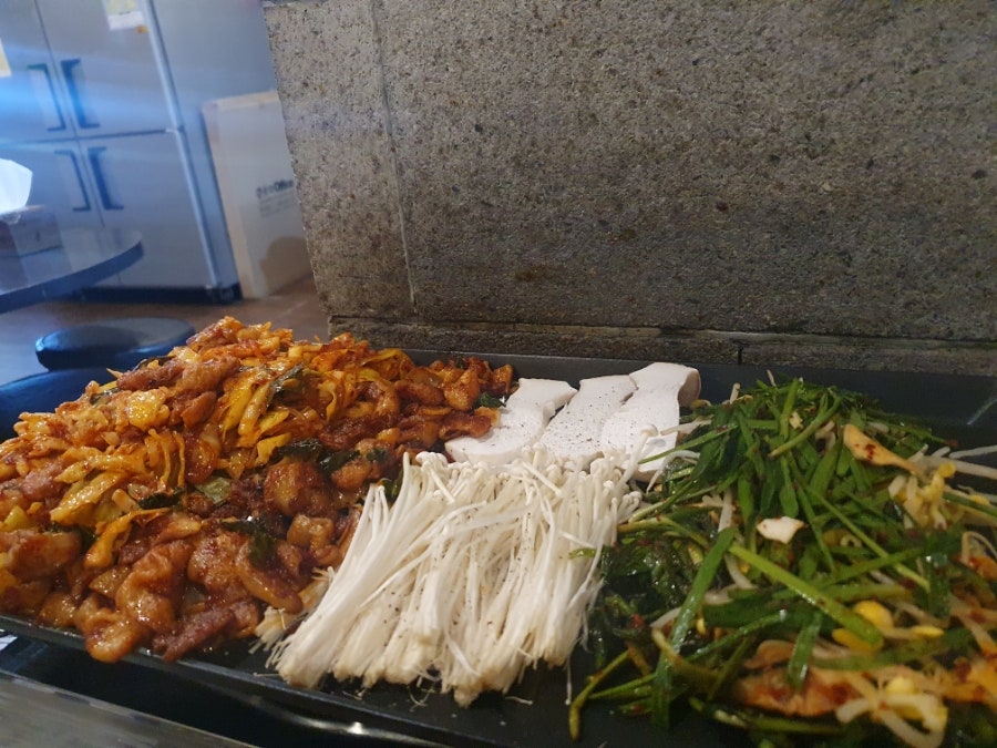 사바사바치킨 시흥점 사진 1