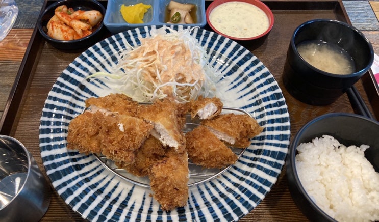  [약수역 혼밥 맛집] 횟감용 참치로 만든 생선가스를 먹을 수 있는 사가루 가스 (메뉴, 가격)