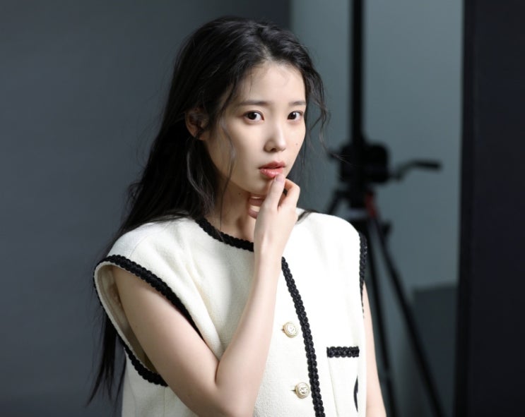 금요일에 들으면 좋은 음악/<b>아이유 금요일에 만나요</b>
