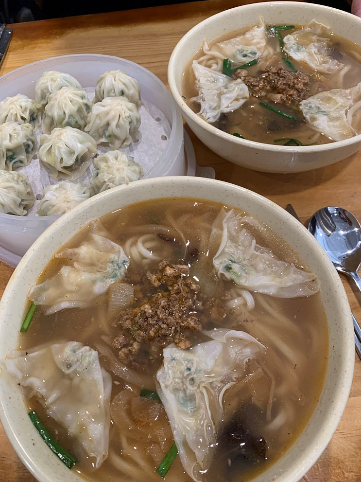  용산구청 맛집) 칼국수 맛집(마늘김치) '명동교자' 이태원점(주차) #내돈내먹
