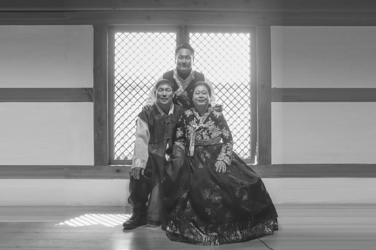  전주 한옥마을 사진관 골목 비빔 한복(대여 및 이용 요금) 데이트나 가족여행코스로 추천