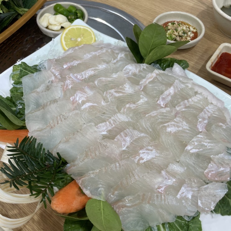  방이동 횟집 '해변회마을'= 양많은,푸짐한 방이시장 잠실횟집