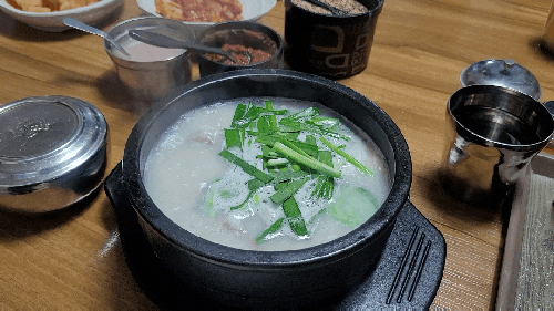  종로 종각역 맛집 [ 진순대 ] 순대국밥 내돈내산 해장후기 / 성가백암순대 비교