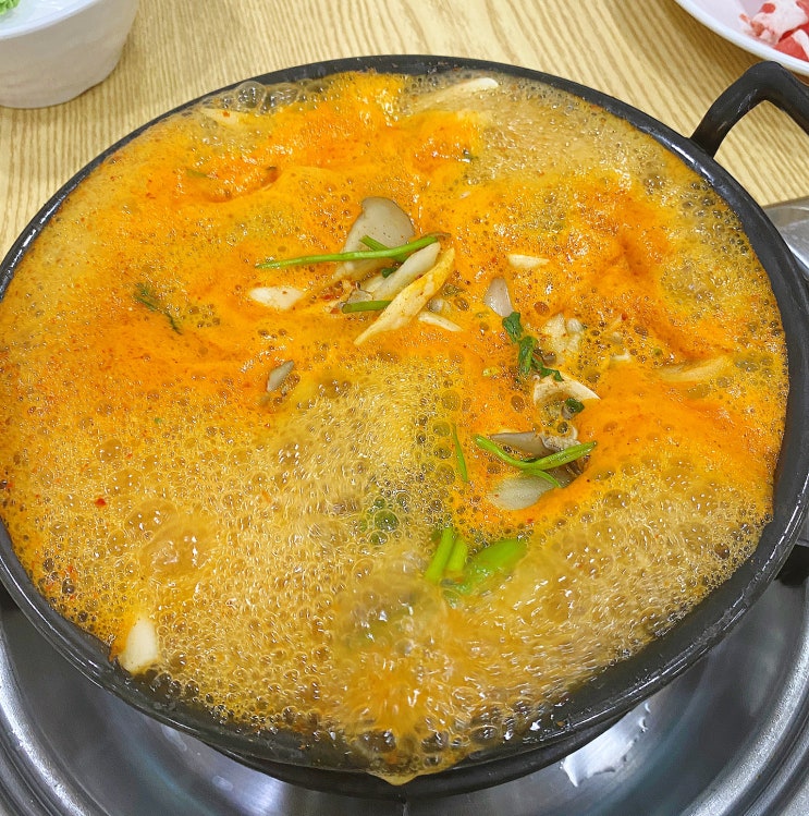  김천 등촌샤브칼국수 꼭 그렇게 다 맛있어야만 속이 후련했냐~? 이 xx야! 신음동 맛집