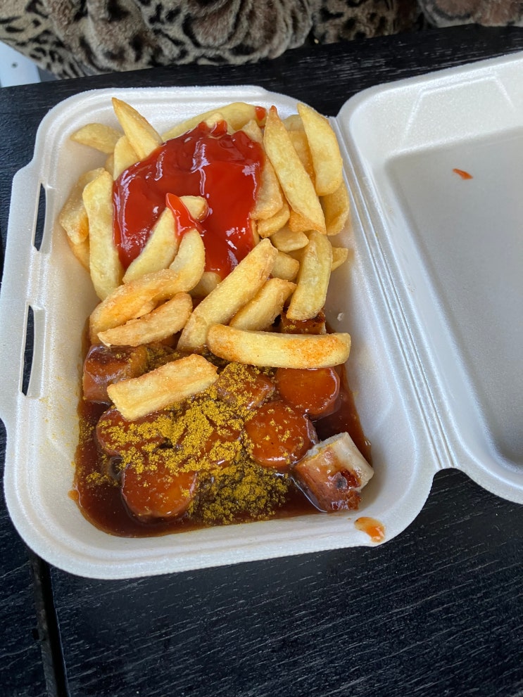 독일 여행의 묘미, 마트 탐험 - ALDI, Muller 그리고 독일의 국민 간식 Currywurst 독일 여행의 묘미, 마트 탐험 - ALDI, Muller 그리고 독일의 국민 간식 Currywurst
