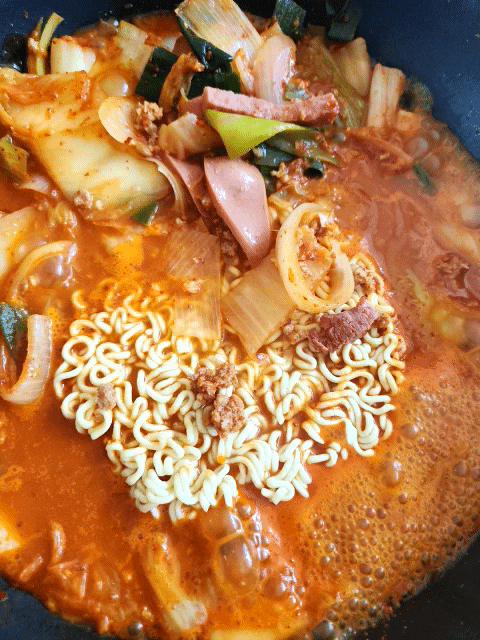  [김네집] 평택 송탄 부대찌개 로컬 맛집