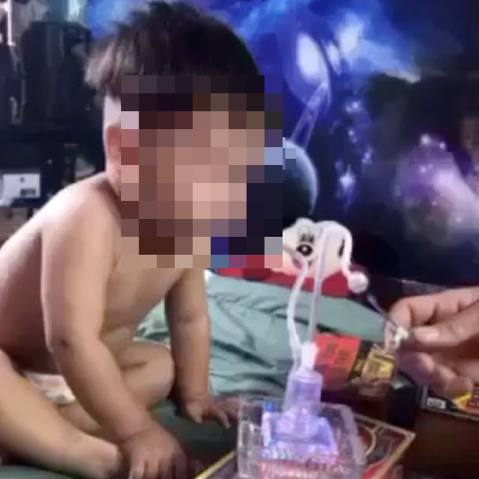 "3세 아기에 강제로 필로폰 흡입시켜"…베트남, 충격 영상 확산