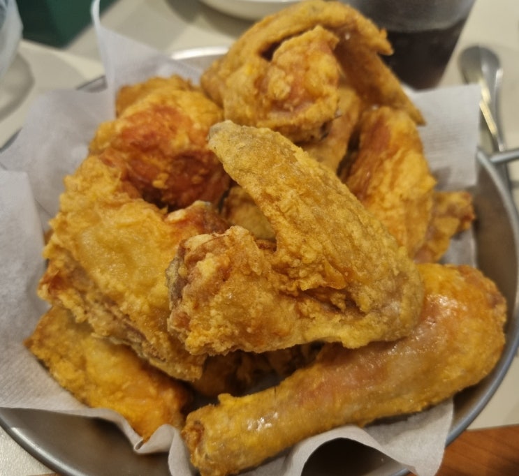  상도동 숨은 치킨 맛집 - 칼포니치킨