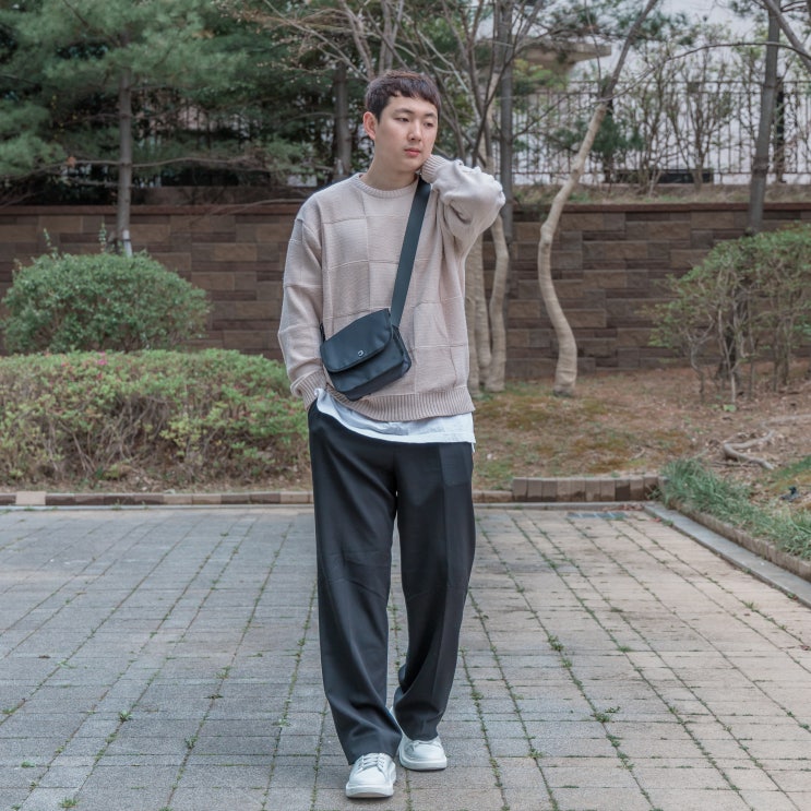  가벼운 여행용 크로스백 (여권 및 핸드폰 보관 미니가방)