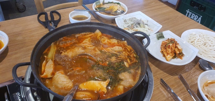  쌍문동 맛집 :: 얼큰한 소고기 만두전골 찐맛집! 본만두 쌍문점