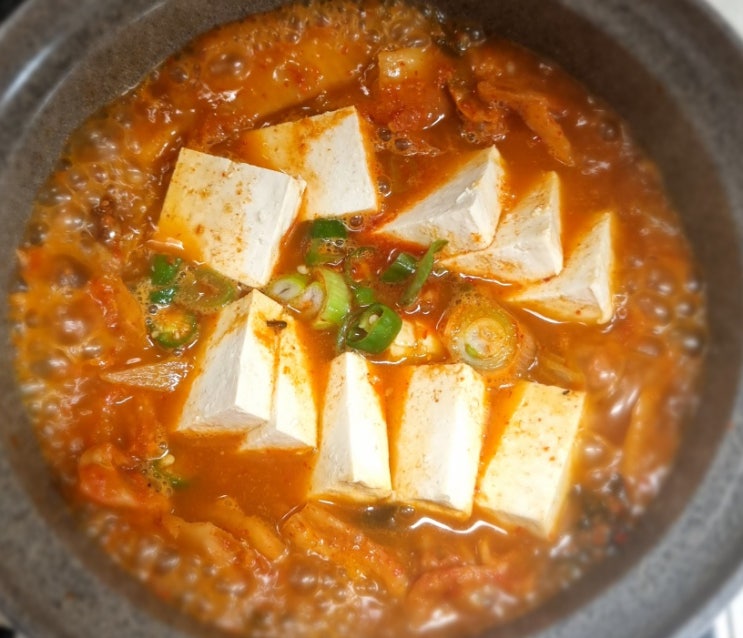  10분만에 후다닥 김치찌개 만들기 - 김치찌개 황금레시피