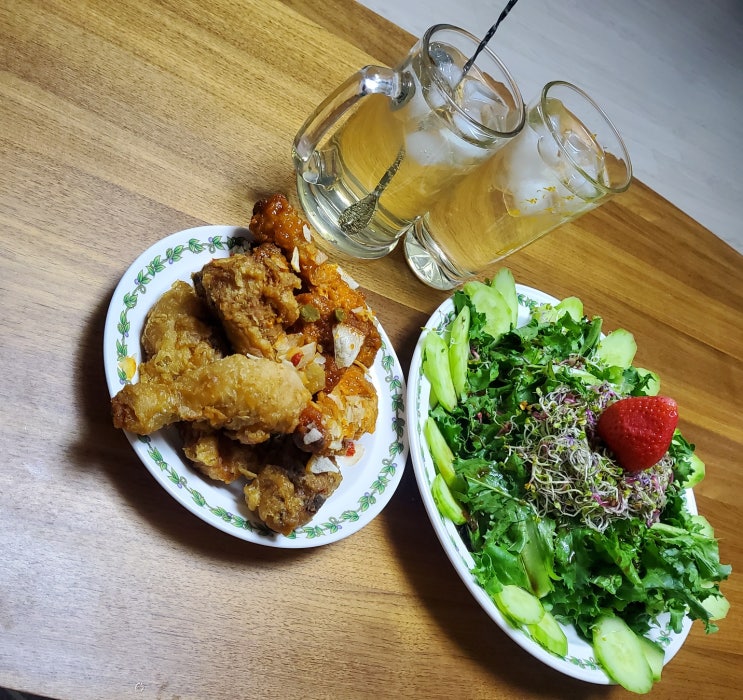 호식이신상메뉴 타코마요치킨 + 초간단 술안주 땡처리 치커리샐러드 호식이신상메뉴 타코마요치킨 + 초간단 술안주 땡처리 치커리샐러드