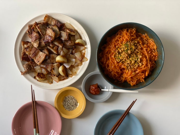  심플한 신혼그릇 ‘검트리’ 색감예쁜 혼수접시 추천 (식기세척기가능)