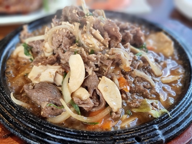 마곡 서울식물원 푸드코트 대신 경복궁 한식당에서 불고기정식을 즐기고 왔어요 마곡 서울식물원 푸드코트 대신 경복궁 한식당에서 불고기정식을 즐기고 왔어요