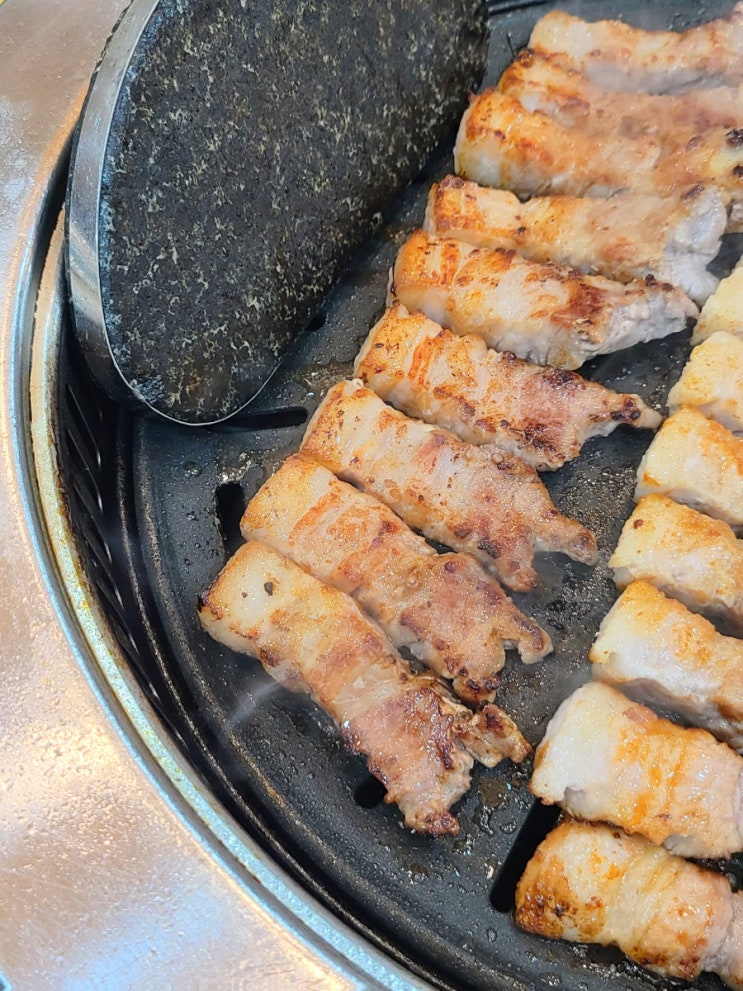  옥정 맛집 맛찬들 왕소금구이 양주점 숙성삼겹살 & 돌솥밥으로 든든한 가족모임외식