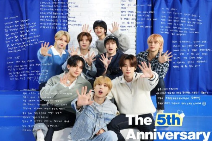 스트레이 키즈, 데뷔 5주년 맞이..."우리를 비춰준 반짝이는 별=스테이" 스트레이 키즈, 데뷔 5주년 맞이..."우리를 비춰준 반짝이는 별=스테이"