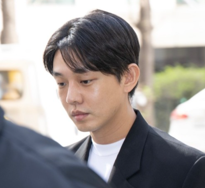 "제가 저지른 잘못, 죄송합니다"…유아인, 경찰 비공개 소환 출석 "제가 저지른 잘못, 죄송합니다"…유아인, 경찰 비공개 소환 출석