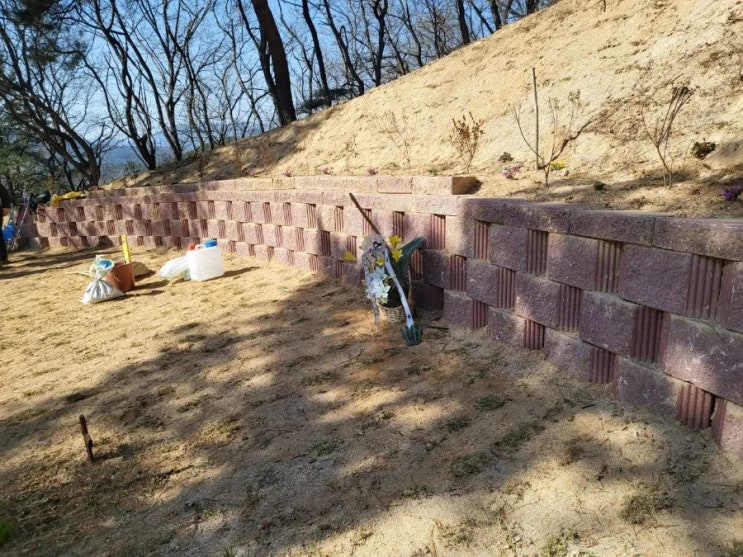  2023년 김천시 감천면 금송리 가족납골묘공사 와비7기안장 고인돌장묘개발장의사 #2023년윤달 #윤달 #윤달이장 #윤달화장 #김천윤달 #구미윤달 #상주윤달 #성주윤달 #선산윤달