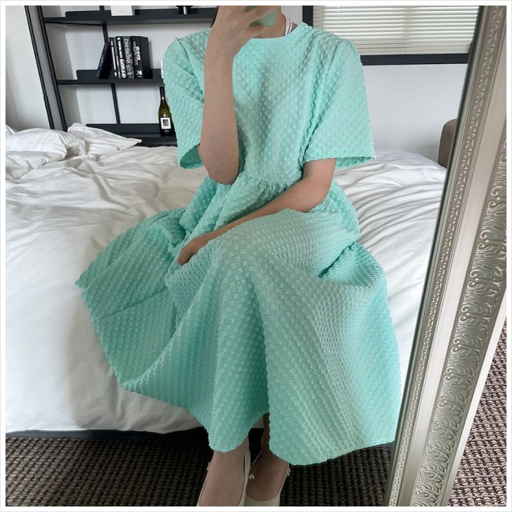  (당일출고)루즈핏 퍼프 원피스 엠보 벌룬 롱 원피스 봄 여름 휴가원피스 여행룩