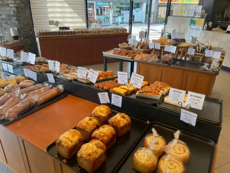  [부산 강서구 김해공항 근처 카페/맛집] 브라이트 베이커리 : 부산 베이커리 모카빵 소금빵 빵집 데이트 코스 내돈내산 후기
