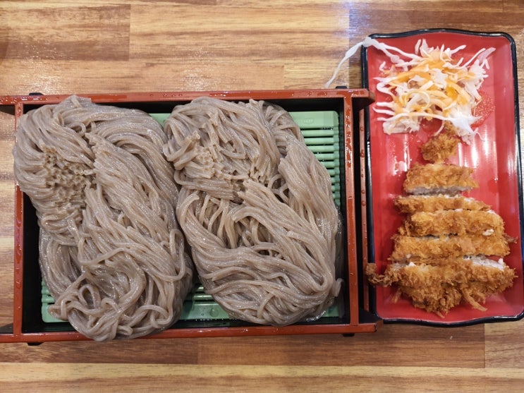  [경남 진주]바삭한 돈가스와 시원한 판모밀을 먹을 수 있는 경상대 일식 맛집-하루