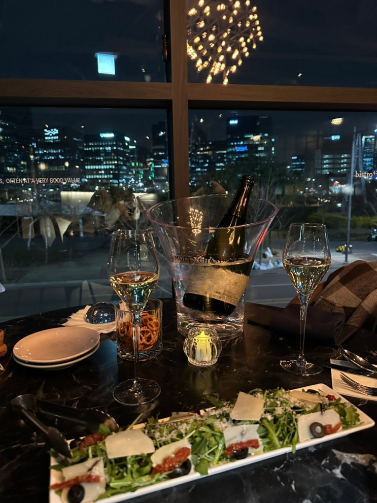  와인바 & 판교역 맛집 비스트로 42, 단체모임하기 좋은 곳