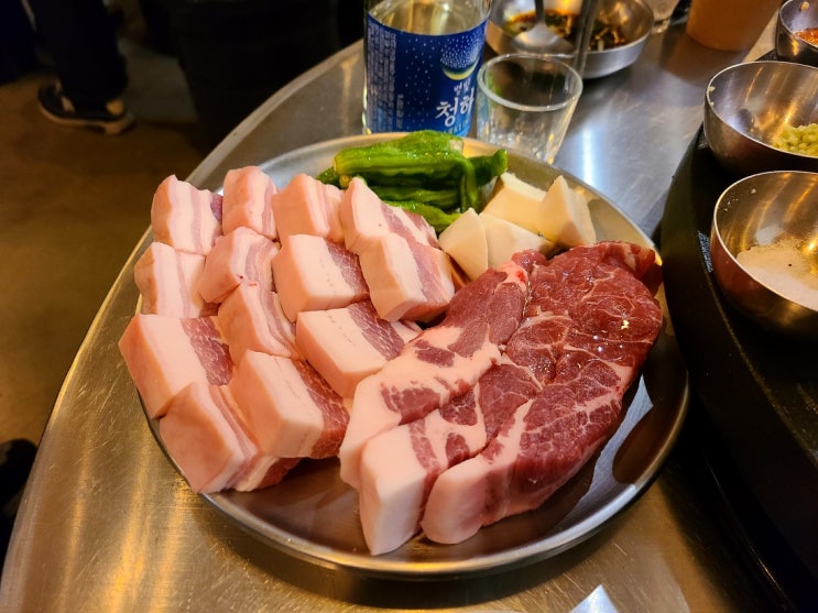  사당역 맛집 / 삼겹살 목살 맛집 - 사당돈