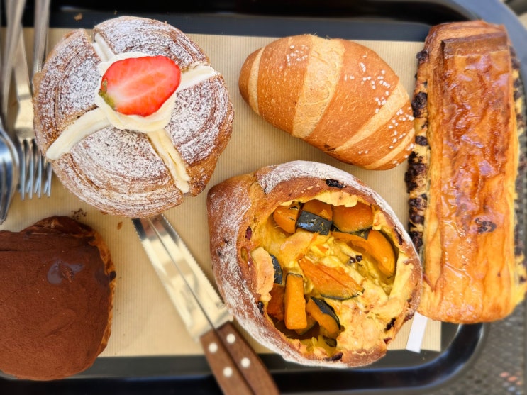  의정부 민락동 빵집 정직한 제빵소 | 분위기 좋은 베이커리 카페 소금빵 맛집: 경기/의정부