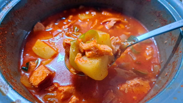백종원 밀키트 빽쿡 빽햄 감자 짜글이 생각보다 맛있어서 추천함 백종원 밀키트 빽쿡 빽햄 감자 짜글이 생각보다 맛있어서 추천함
