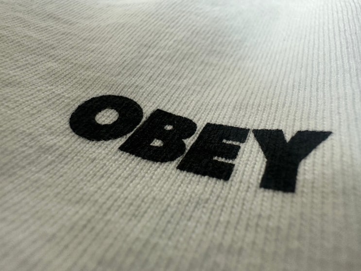  [OBEY/오베이] 오베이 볼드 아이콘 흰색 반팔티(OBEY BOLD ICON HEAVYWEIGHT TEE / WHITE) - 내돈내산
