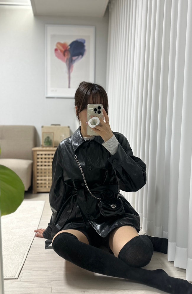  휘뚜루마뚜루 입기 좋은 페블엠 페이크 레더 벨트 자켓 후기