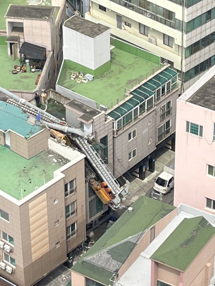  울산 항타기 빌리브리버런트 장비 무너짐