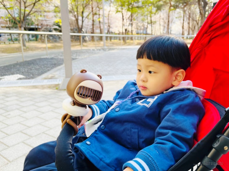 듀이노 유모차 선풍기 문어발 무선 아기 컵홀더 거치대 듀이노 유모차 선풍기 문어발 무선 아기 컵홀더 거치대