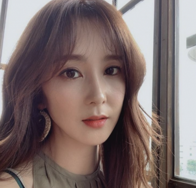  장가현 프로필 나이 배우 데뷔 작품 레이싱걸 활동 몸매 인스타그램 사진