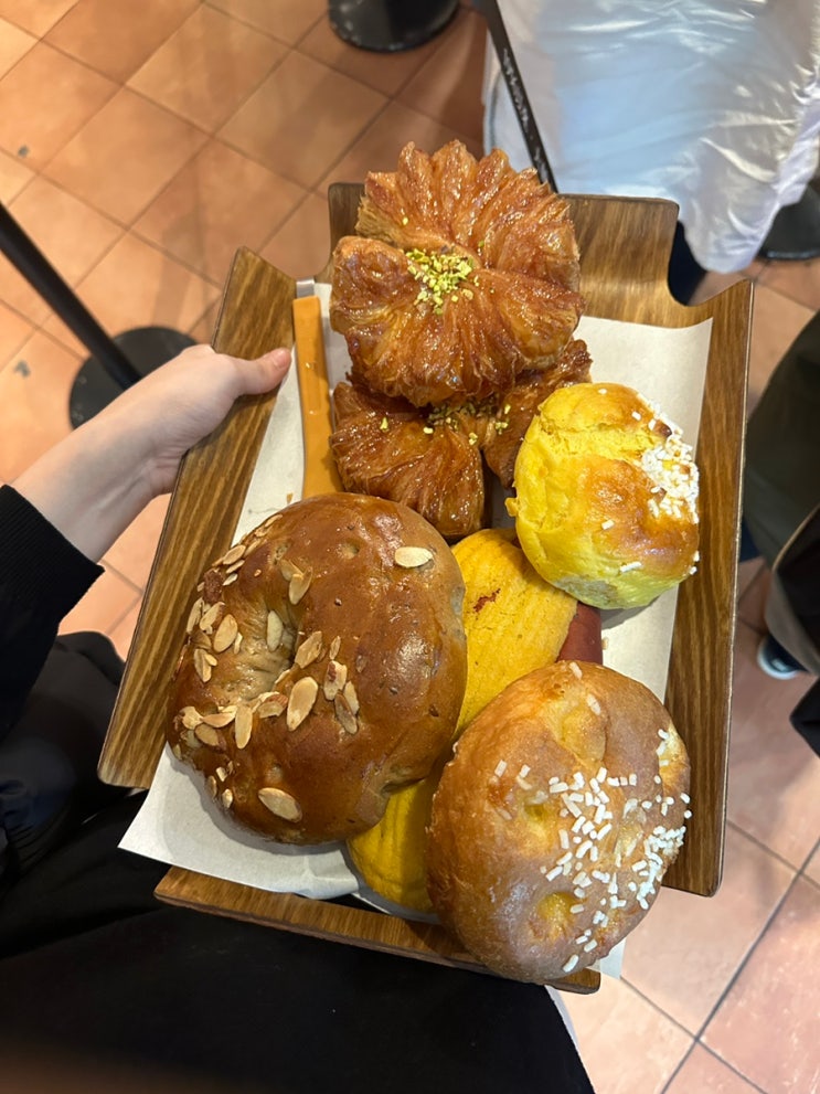 대전역 성심당 방문후기 (대전여행, 빵지순례, 위치, 종류)