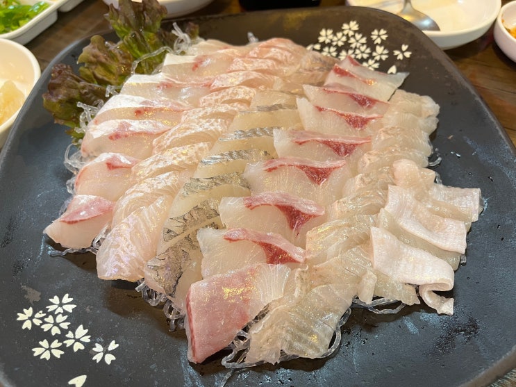  [수원/조원동] 동네 회 맛집으로 자리를 지키는 '회타운'