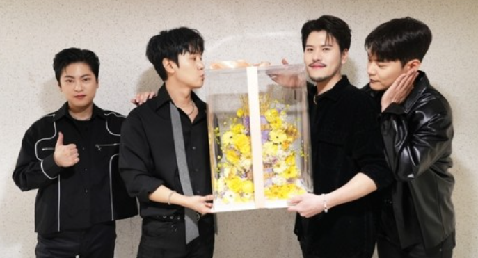 라포엠, ‘팬텀싱어3’ 우승→데뷔 1000일까지 성공적 포문 라포엠, ‘팬텀싱어3’ 우승→데뷔 1000일까지 성공적 포문