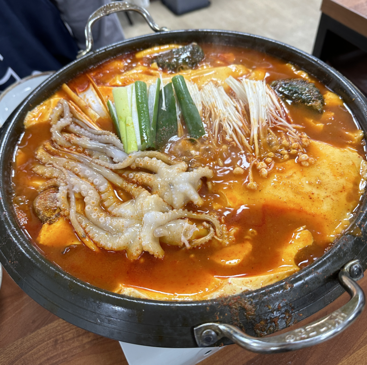  [삼전] 100% 국산콩으로 직접 순두부를 만드는 해물 순두부찌개 맛집 "전주고을해물순두부"
