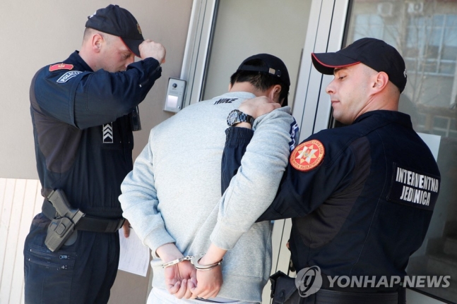 '테라' 권도형 누가 데려갈까…한미 신병확보 '외교전' 본격화 '테라' 권도형 누가 데려갈까…한미 신병확보 '외교전' 본격화