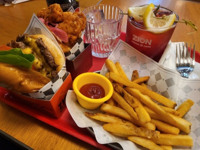 Xi On Deungchon Store Restroom — photo 1