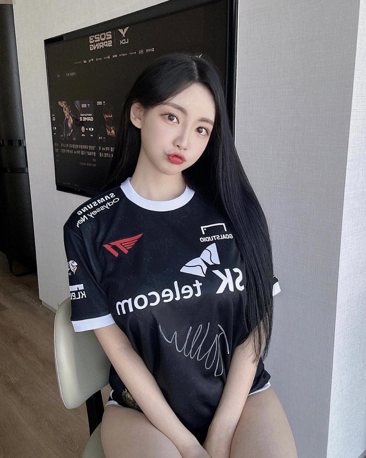 '축구 여신' 곽민선 아나운서, 빼어난 비키니 몸매 자랑..."내 젊음 건강 아름다움의 기록" '축구 여신' 곽민선 아나운서, 빼어난 비키니 몸매 자랑..."내 젊음 건강 아름다움의 기록"