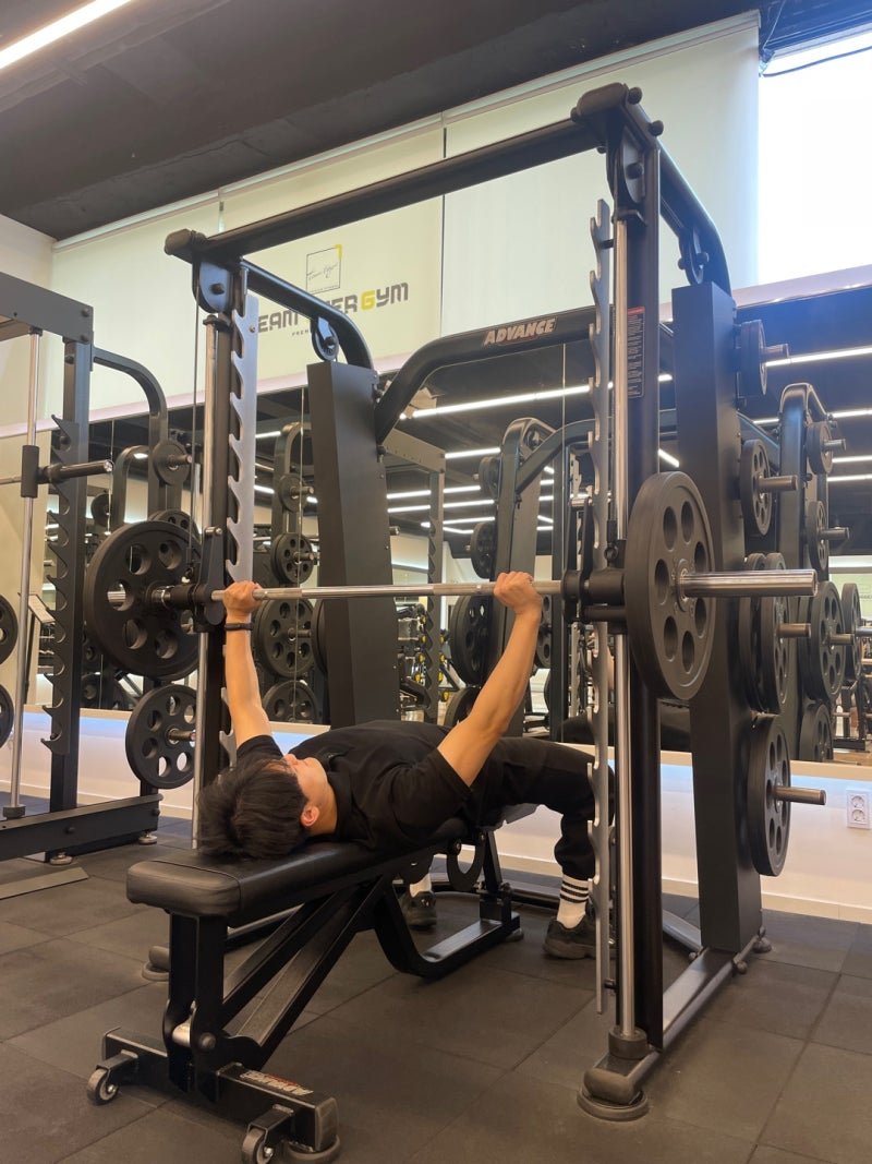 매탄동 헬스장, smith machine 이젠 알고 하자 : 네이버 블로그