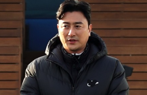 안정환, '뭉찬2' 대폭 물갈이 예고…합류 확정 지원자는 누구? 안정환, '뭉찬2' 대폭 물갈이 예고…합류 확정 지원자는 누구?