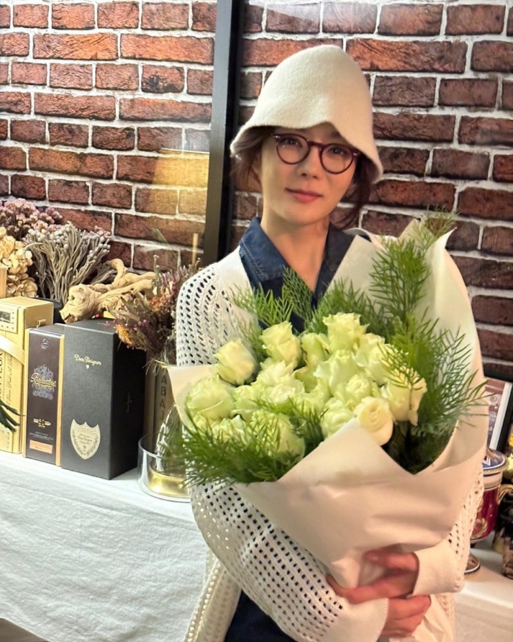 중국인 전 남편과 이혼 후 싱글맘된 채림, 깜짝 생일 파티에 감동...행복 전해지는 근황 공개 중국인 전 남편과 이혼 후 싱글맘된 채림, 깜짝 생일 파티에 감동...행복 전해지는 근황 공개
