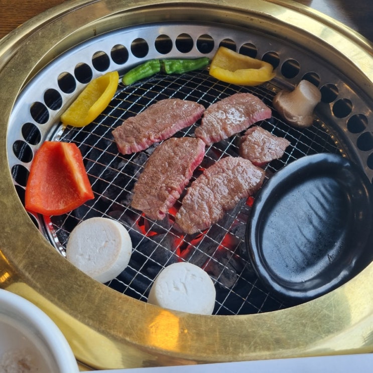 25일 숙성한 A++ 한우만 파는 부천 한우 맛집 경인로570 숯불구이 25일 숙성한 A++ 한우만 파는 부천 한우 맛집 경인로570 숯불구이