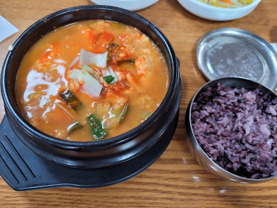  서초 백년옥 남부터미널 예술의 전당 노포 팥죽 팥칼국수 순두부찌개 예술인 곳